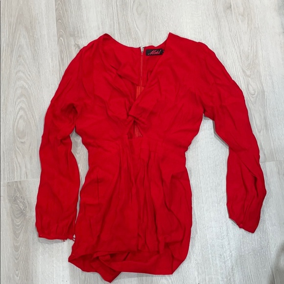 Red short jumpsuit - Picture 1 of 1